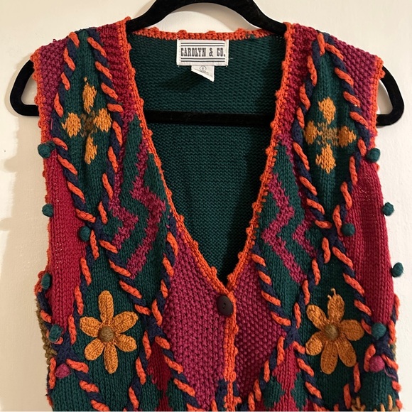 CAROLYN & CO Vest Crochet flowers 
55% RAMIE 45% COTTON - Picture 2 of 10